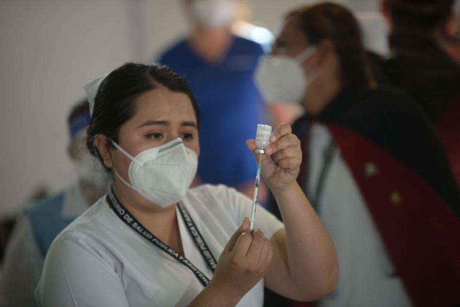 Los psic&oacute;logos fueron incluidos en la fase 1 del Plan Nacional de Vacunaci&oacute;n. (Foto: Archivo/Soy502)
