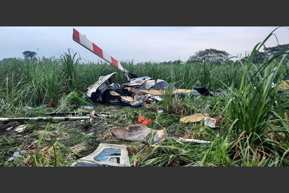Los Bomberos Municipales Departamentales se encuentran en el lugar del accidente.&nbsp;