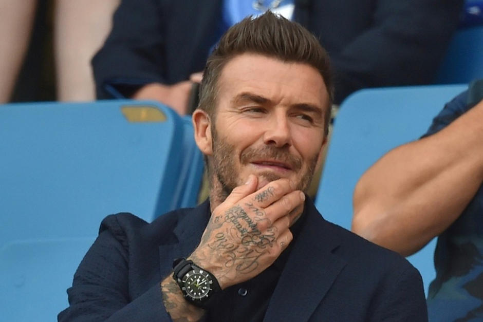 La extra&ntilde;a apariencia de David Beckham llam&oacute; la atenci&oacute;n. (Foto: AFP)&nbsp;