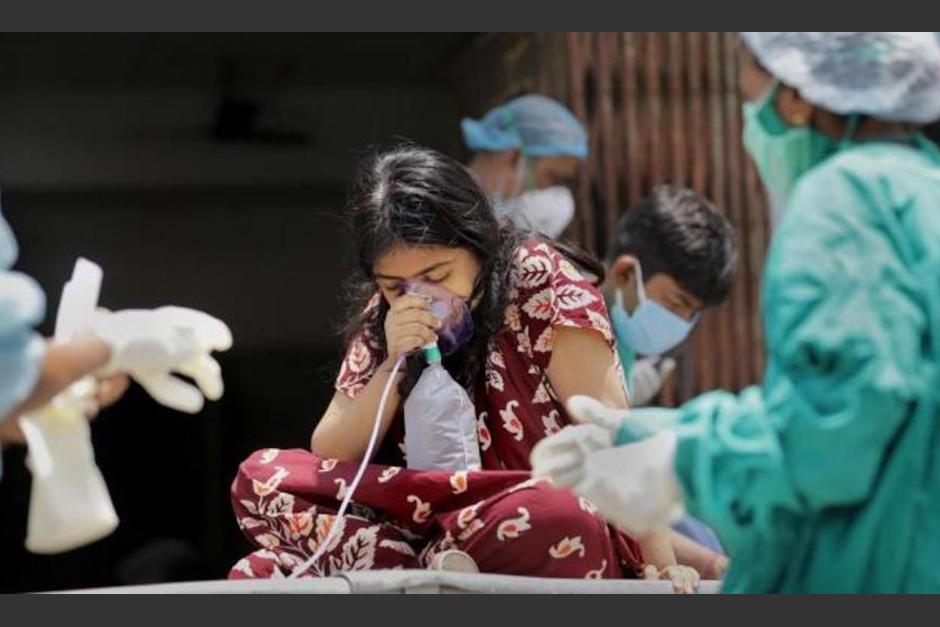 Los j&oacute;venes indios luchan contra la pandemia y el desborde de salud que se vive en el pa&iacute;s. (Foto: Plan International)