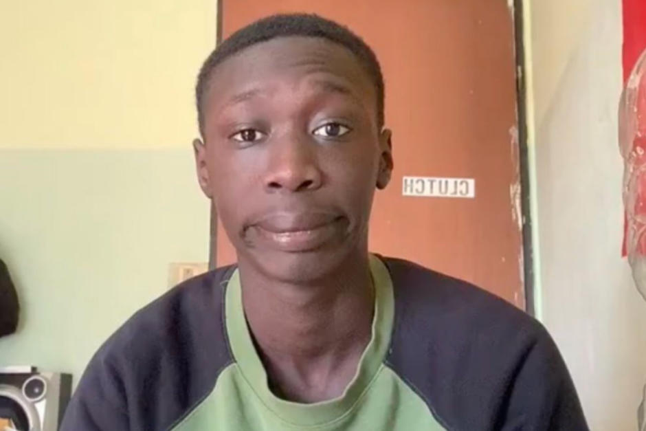 Sus gestos al desmentir algunos de los consejos más disparatados en la red lo han hecho viral. (Foto: Oficial)