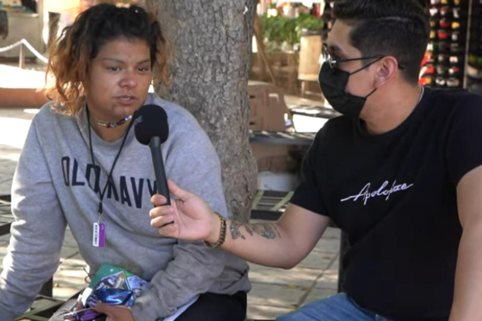 Esta es la conversación completa que los tiktokers tuvieron con una mujer que podría haber sido secuestrada de niña. (Foto: Youtube)