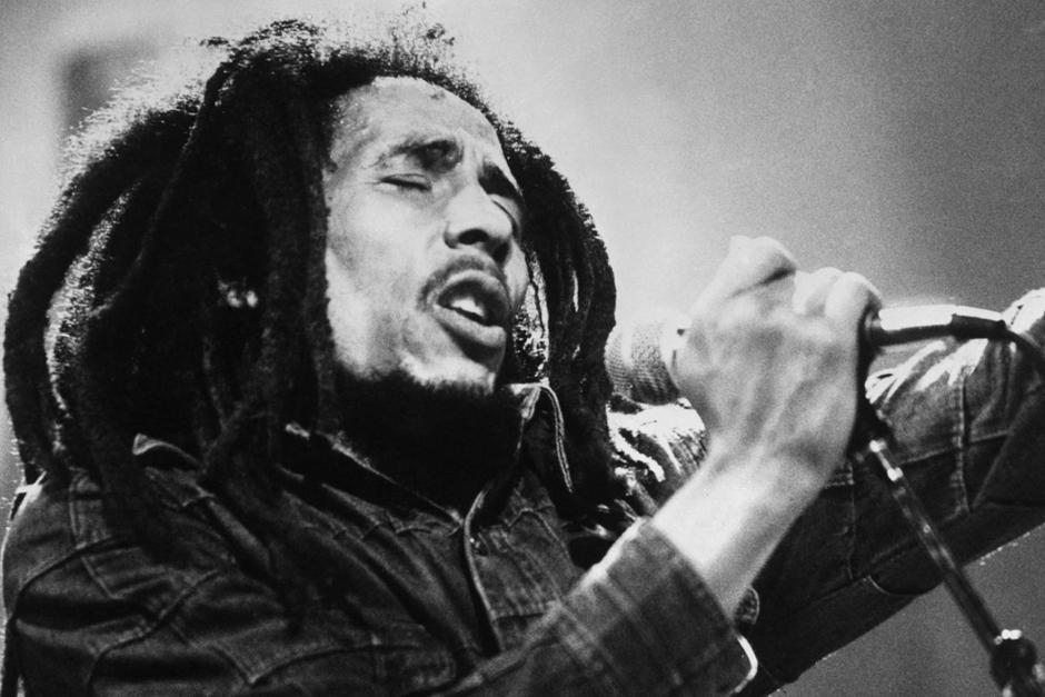 Bob Marley falleció a los 36 años y hasta la fecha, es considerado como uno de los mejores cantantes de la historia. (Foto:&nbsp;rollingstone.com)