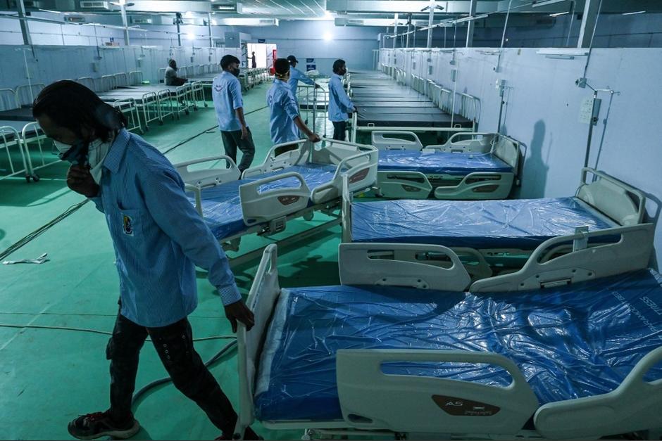 Los hospitales en India atraviesan una crisis por el colapso del sistema ante los casos de Covid-19. (Foto: AFP)