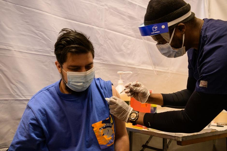 &nbsp;"La situación en la que nos encontramos hoy podría haberse&nbsp;evitado", dijo una de las copresidentas de este panel, Ellen Johnson Sirleaf, expresidenta de Liberia. (Foto: AFP)