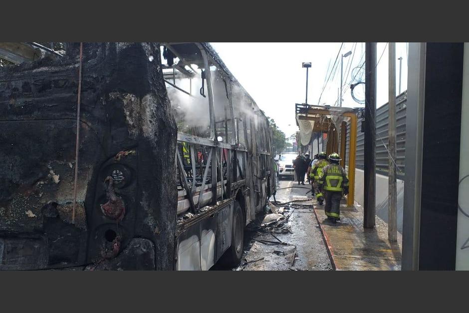 Un bus del sistema Transurbano se incendi&oacute;. (Foto: Amilcar Montejo/PMT)&nbsp;