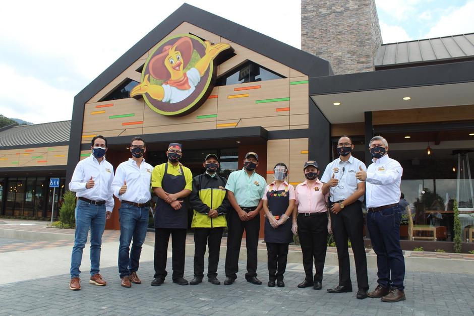 En el marco de su 50 aniversario, Pollo Campero inaugura un nuevo restaurante en Tecpán. (Fotografía cortesía: Pollo Campero)