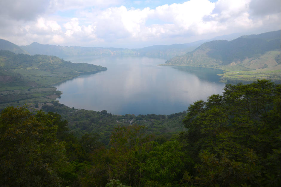 La Laguna de Ayarza se ubica entre los municipios de Casillas y San Rafael Las Flores, Santa Rosa. (Foto: Wilder López/Soy502)