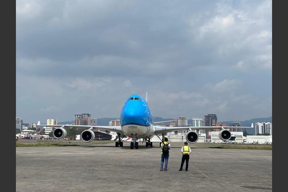 El avi&oacute;n lleg&oacute; a Guatemala con m&aacute;s de una hora de retraso. (Foto: Ministerio de Salud)