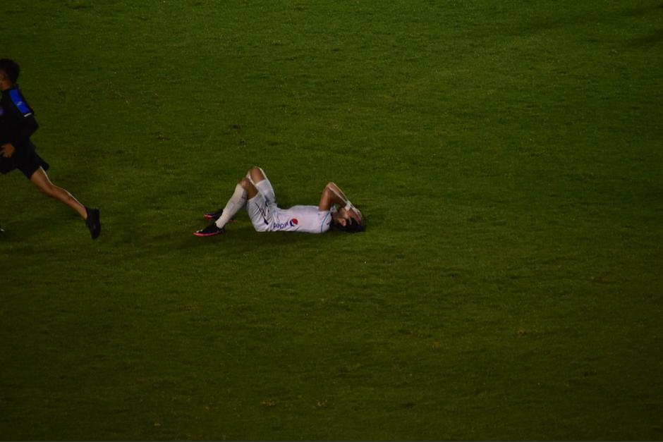 Los Cremas lograron empatar y remontar la serie, sin embargo en los minutos finales se dejaron encajar dos goles. (Foto: Fredy Hernández/Soy502)&nbsp;