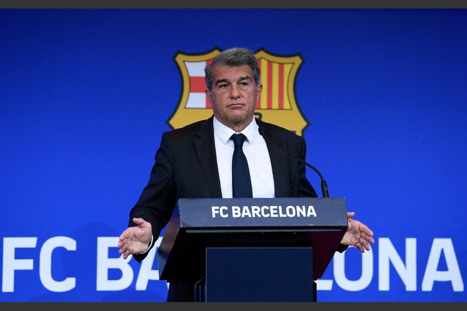 El presidente del Barcelona, Joan Laporta espera concretar la continuidad de Messi en el club. (Foto: AFP)