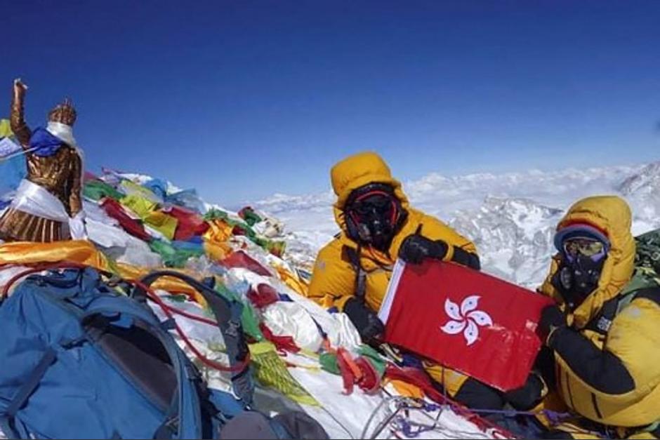 Escaladores de Hong Kong en el monte Everest. (Foto: AFP)
