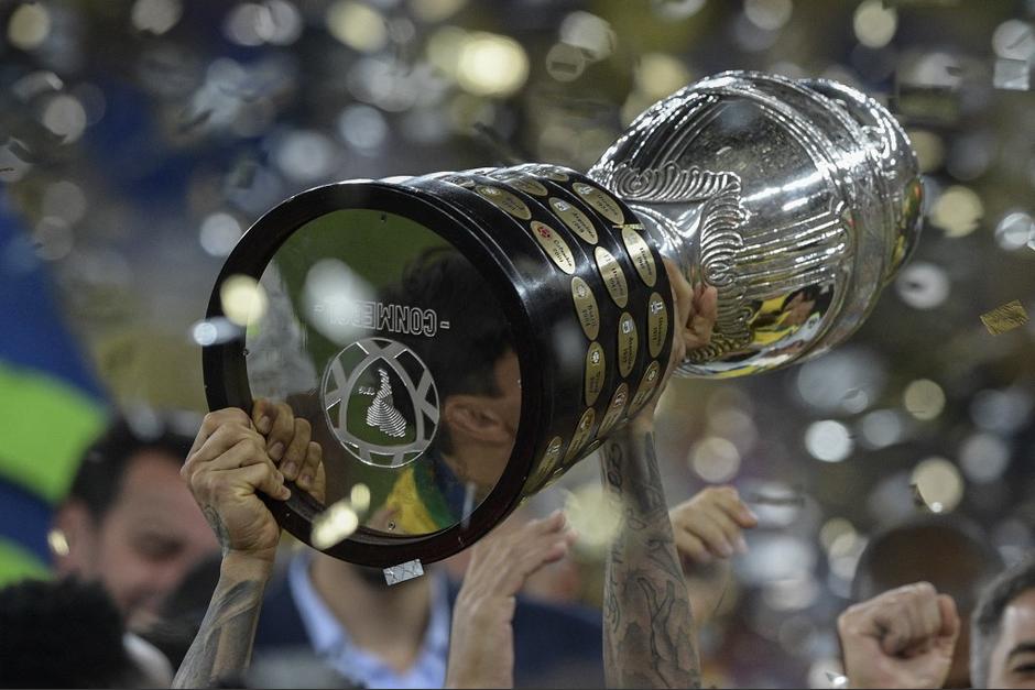 La Conmebol anunció que Brasil será el país anfitrión de la nueva edición de la Copa América tras descartar a Argentina y Colombia. (Foto: AFP)