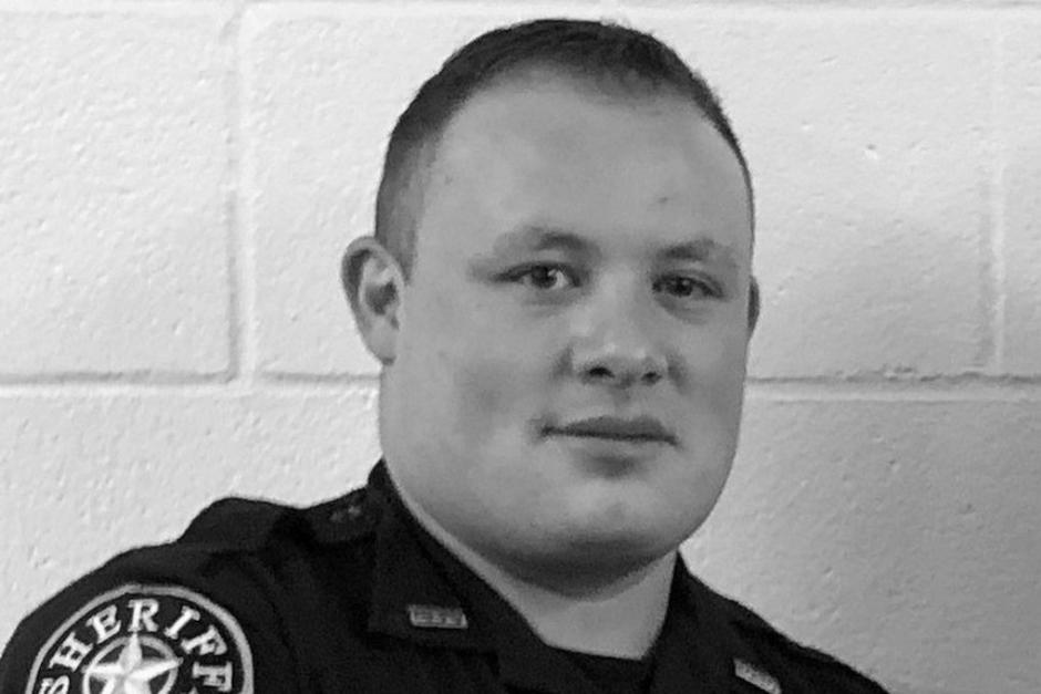 El agente no cre&iacute;a en la vacunaci&oacute;n y muri&oacute; por el virus. (Foto: Oficial)