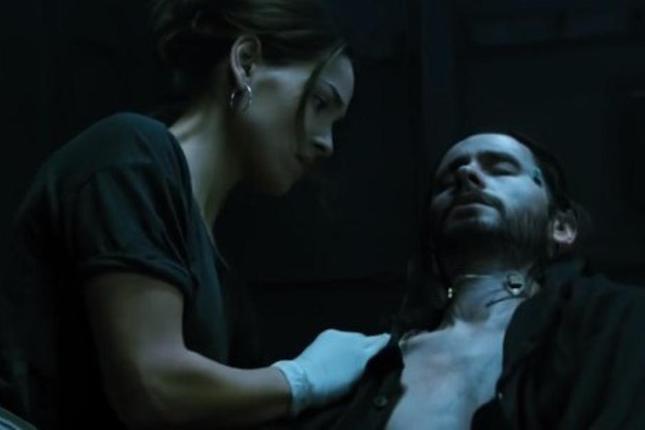 Adria Arjona y jared Letto e lucen en el adelanto de "Morbious". (Foto: Captura de pantalla)