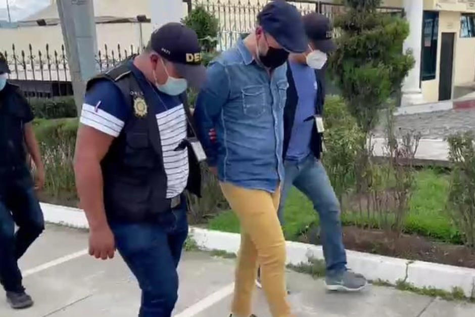 Las autoridades revelaron de qué se acusa a al religioso que fue capturado en Quetzaltenango. (Foto: Policía Nacional Civil)