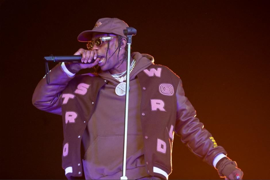Las autoridades de Texas&nbsp;investigan este sábado la tragedia ocurrida la víspera en un gigantesco concierto de rap, en el que murieron ocho personas y al menos 17 resultaron heridas. (Foto: AFP)