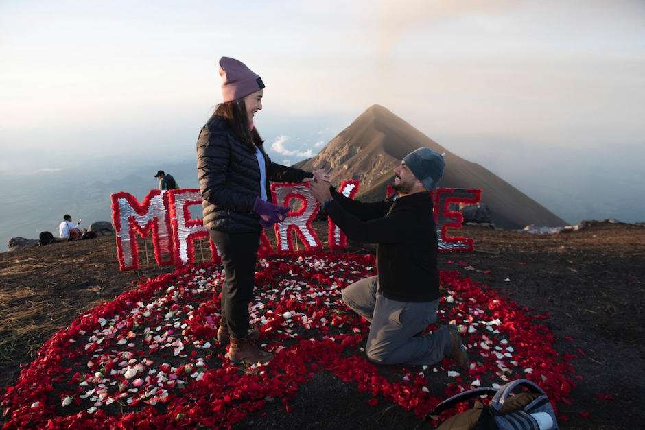 La propuesta de matrimonio dej&oacute; a muchos en las nubes. (Foto: Marvin Castillo)
