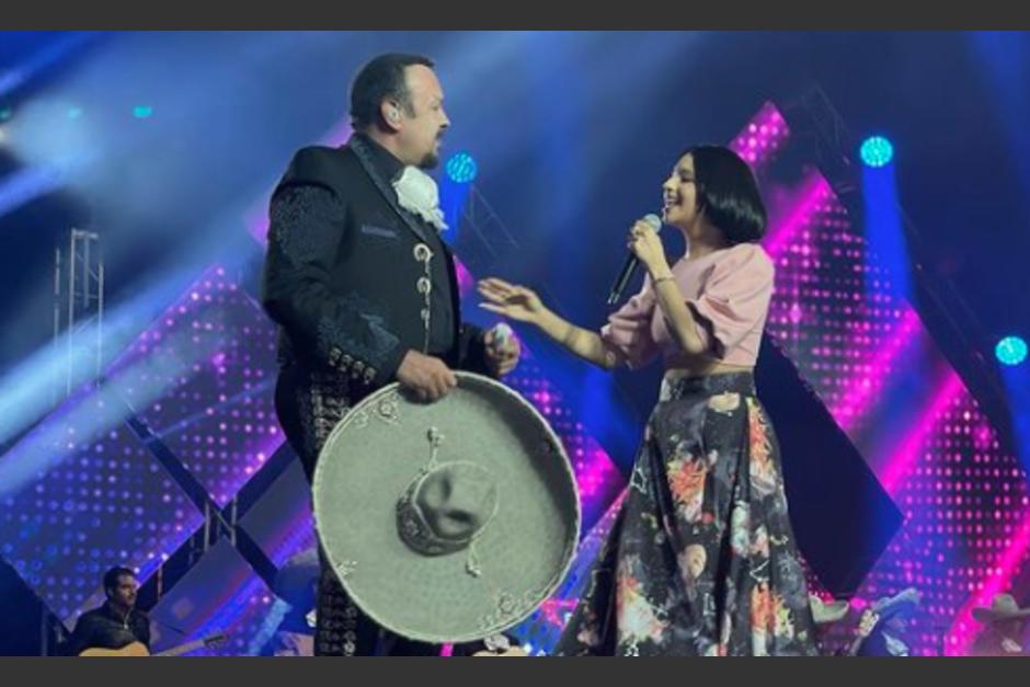 Pepe Aguilar y su hija &Aacute;ngela pasaron un inc&oacute;modo momento. (Foto: Instagram)