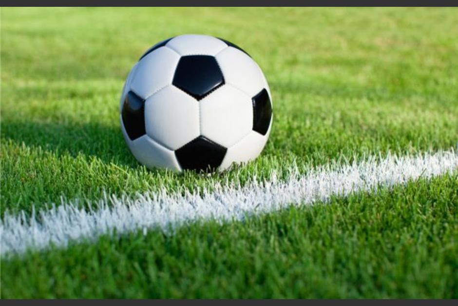 Los esposos fueron asesinados en los grader&iacute;as de una cancha en San Miguel Petapa. (Foto: servicios)