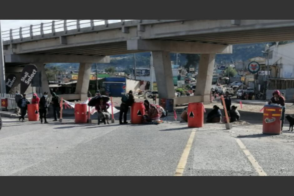Los bloqueos se registraron hoy por segundo d&iacute;a consecutivo. (Foto: Stereo100)