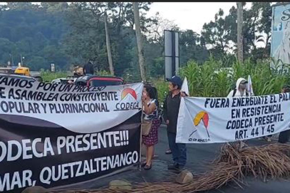 El Comit&eacute; de Desarrollo Campesino realiza bloqueos en carreteras por segundo d&iacute;a consecutivo. (Foto: Stereo100)&nbsp;