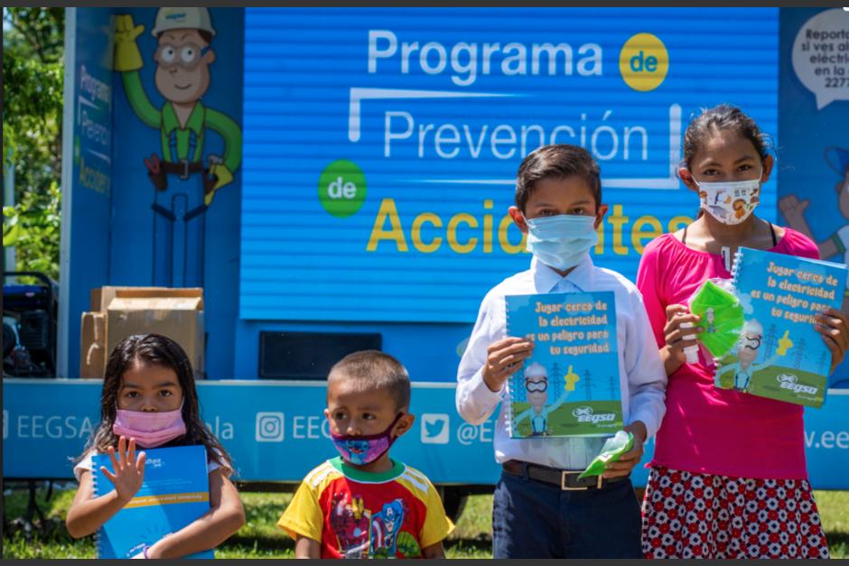 Por 9 años consecutivos el programa de prevención de accidentes eléctricos fue llevado a niños de primero a tercero primaria. (Fotografía cortesía: EEGSA)