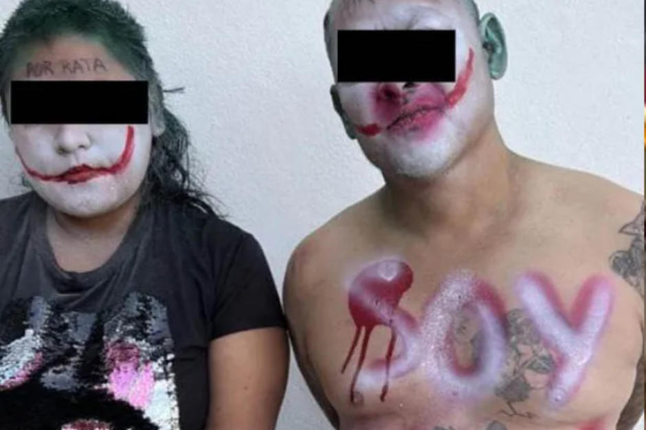 Supuestos ladrones fueron atados de manos con cinta adhesiva y pintados como "el Joker" en México. (Foto:&nbsp;Seth Rojas Molina)