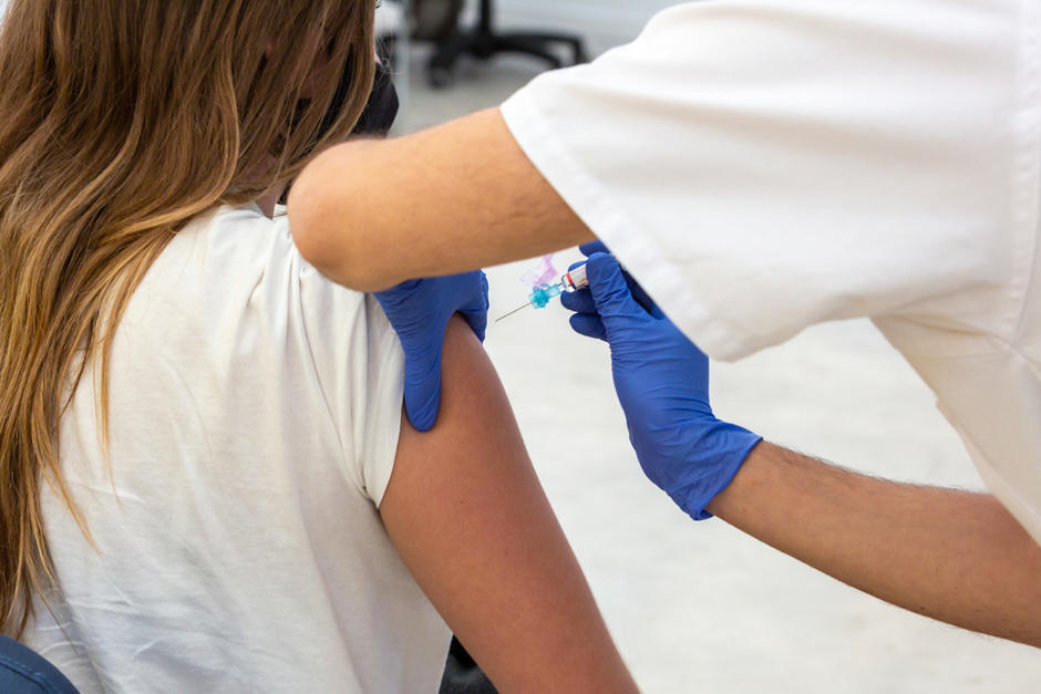 Más de 60 mil adolescentes fueron vacunados contra el covid-19 durante el fin de semana (Foto ilustrativa:&nbsp;Pexels)