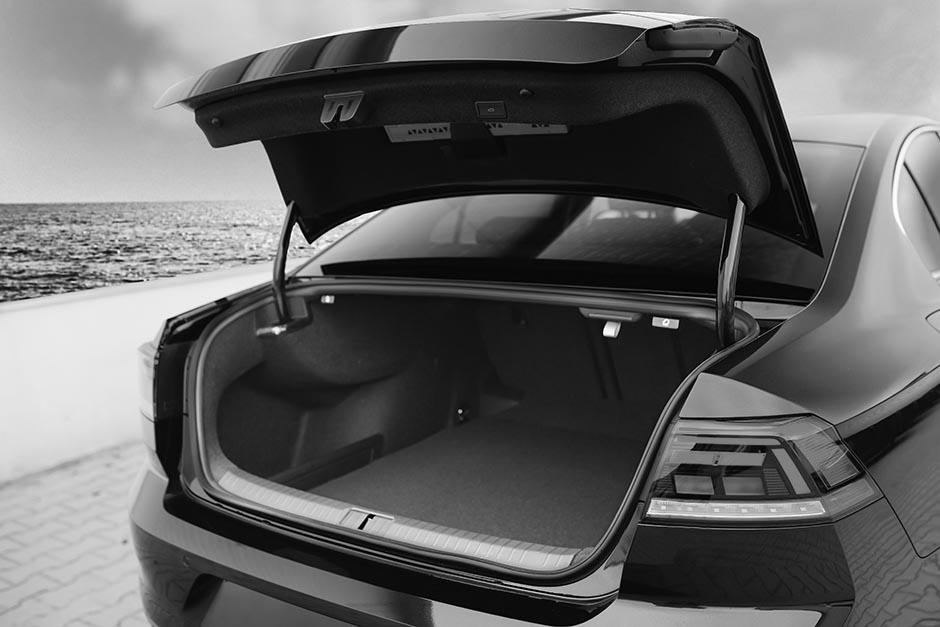 Un hombre fue hallado muerto en el interior del baúl de un carro. Lo identificaron como un dominicano, sin embargo, las autoridades sospechan que la identidad es falsa. (Foto: Shutterstock)&nbsp;