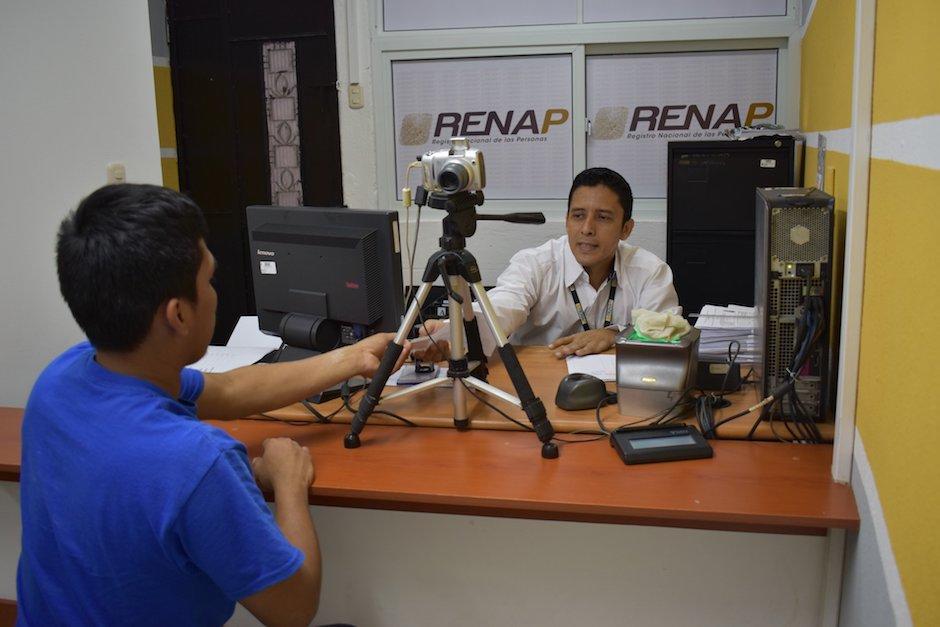 Las constancias de soltería son utilizadas para contraer matrimonio y realizar otros trámites. (Foto: Archivo/Soy502)