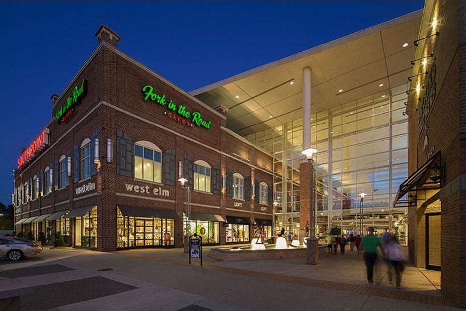 El tiroteo se registró en el centro comercial&nbsp;The Street at Southpoint en Durham, Estados Unidos. (Foto: redes sociales)