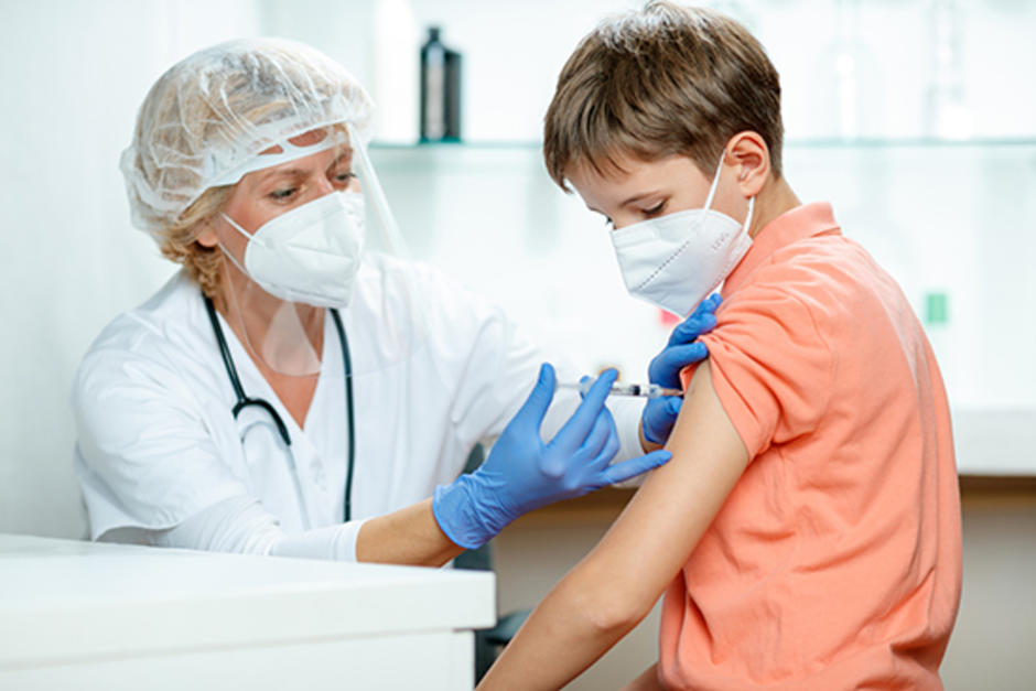 El Ministerio de Salud dio a conocer el listado de centros de vacunación con dosis Pfizer para adolescentes. (Foto: Archivo/Soy502)