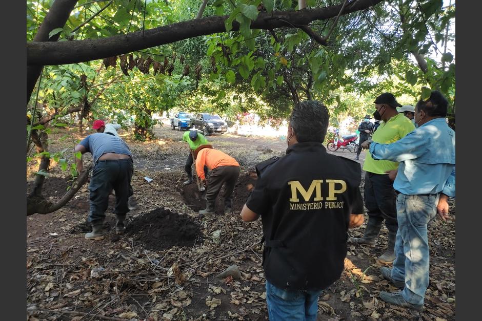 La b&uacute;squeda contin&uacute;a en cementerios de varios departamentos. (Foto: MP)&nbsp;