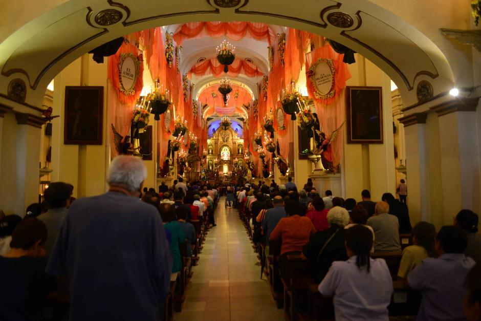 Foto de archivo de 2014, durante el inicio de las festividades de octubre en la Bas&iacute;lica de Santo Domingo.&nbsp; (Foto: Archivo/Soy502)