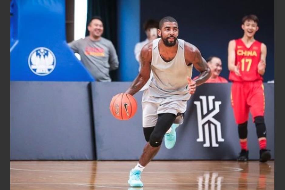 Irving necesitar&iacute;a prueba de al menos una vacuna para practicar en la arena Barclays Center. (Foto: Instagram)