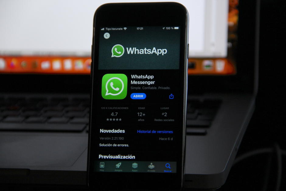 La plataforma dejó de ser utilizada durante seis horas y obligó a los usuarios a buscar alternativas. (Foto: Fredy Hernández/Soy502)