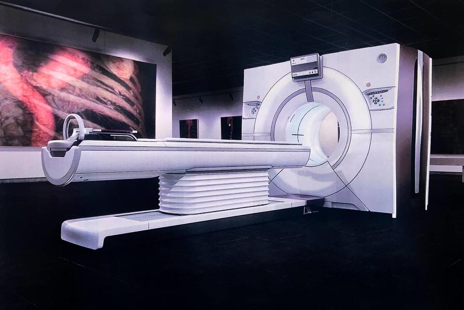 El Hospital Herrera Llerandi, siempre innovando, ofrece a los guatemaltecos tecología computarizada para realizar tomografías. (Fotografía cortesía: Hospital Herrera Llerandi)