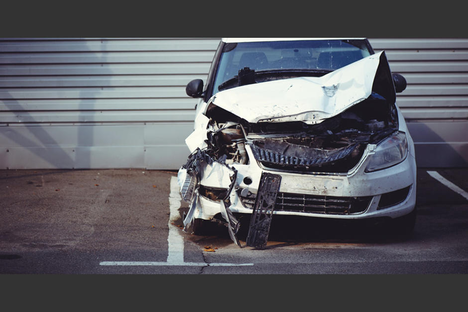 Un carro choc&oacute; contra una estructura y dej&oacute; herido al piloto. (Foto: Archivo/Ilustrativa/Soy502)&nbsp;