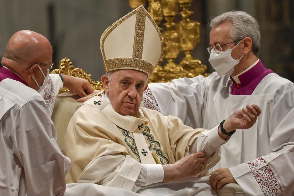 El papa Francisco y Messi mantienen una relaci&oacute;n cordial y son de los argentinos m&aacute;s respetados de los &uacute;ltimos a&ntilde;os. (Foto: AFP)