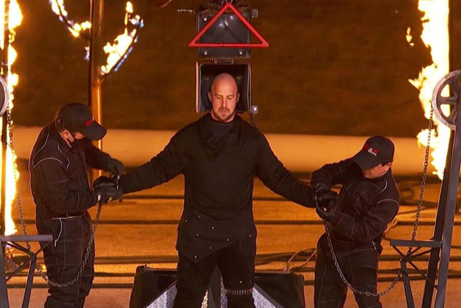 El escapista no pudo liberarse a tiempo y sufri&oacute; heridas de gravedad. (Foto: Decider)