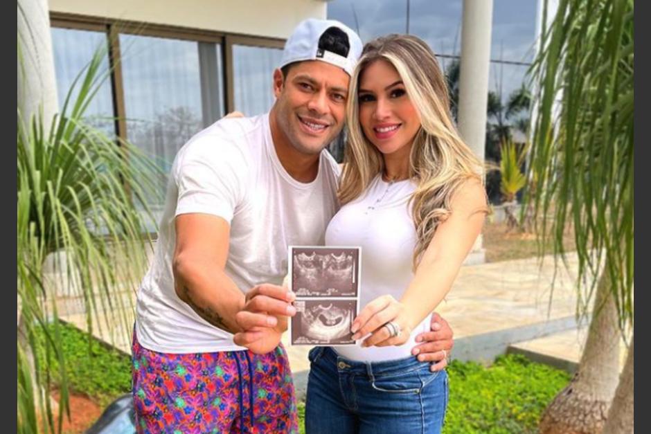 Hulk y Camila anunciaron hace algunos meses su embarazo. La ex esposa del jugador ha enviado una indirecta en redes sociales. (Foto: Instagram Hulk)