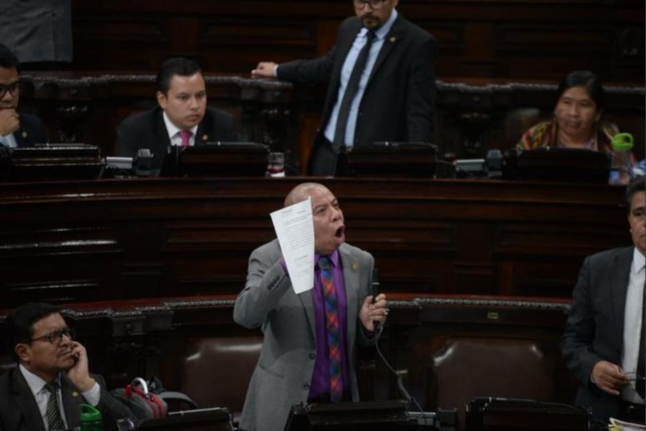 El diputado Aldo Dávila presentó una denuncia contra el ministro de Gobernación, Gendry Reyes. (Foto: Archivo/Soy502)
