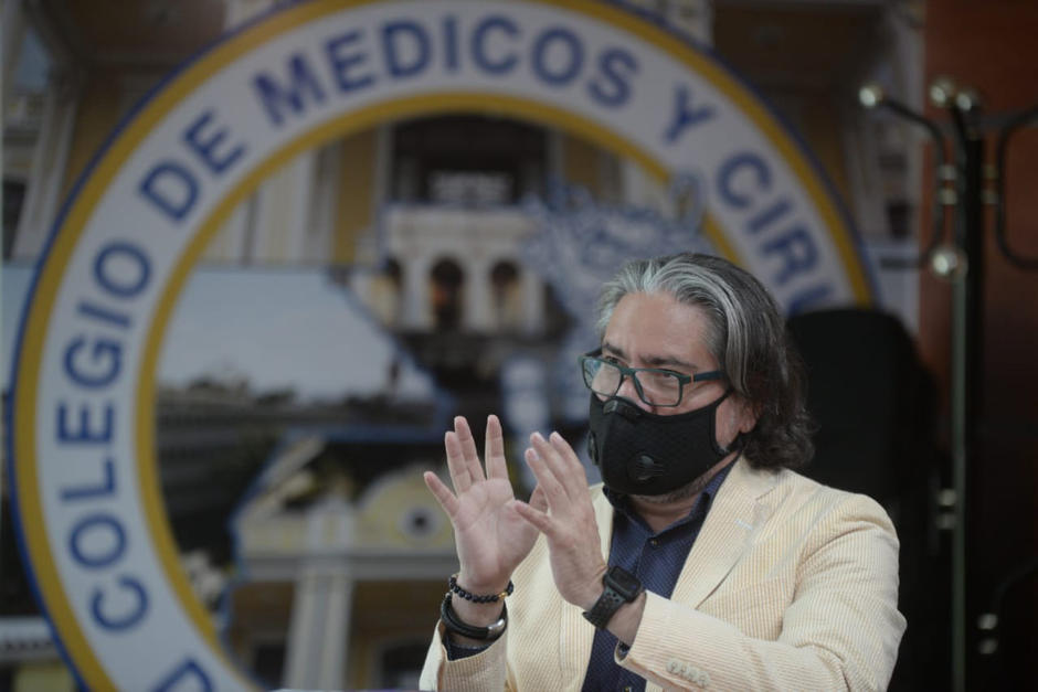 El Sindicato de M&eacute;dicos y Cirujanos de Salud P&uacute;blica ofreci&oacute; una conferencia de prensa en la cual calificaron de "p&eacute;sima" la labor del Ministerio de Salud frente a la pandemia del Covid-19. (Foto: Wilder L&oacute;pez/Soy502)