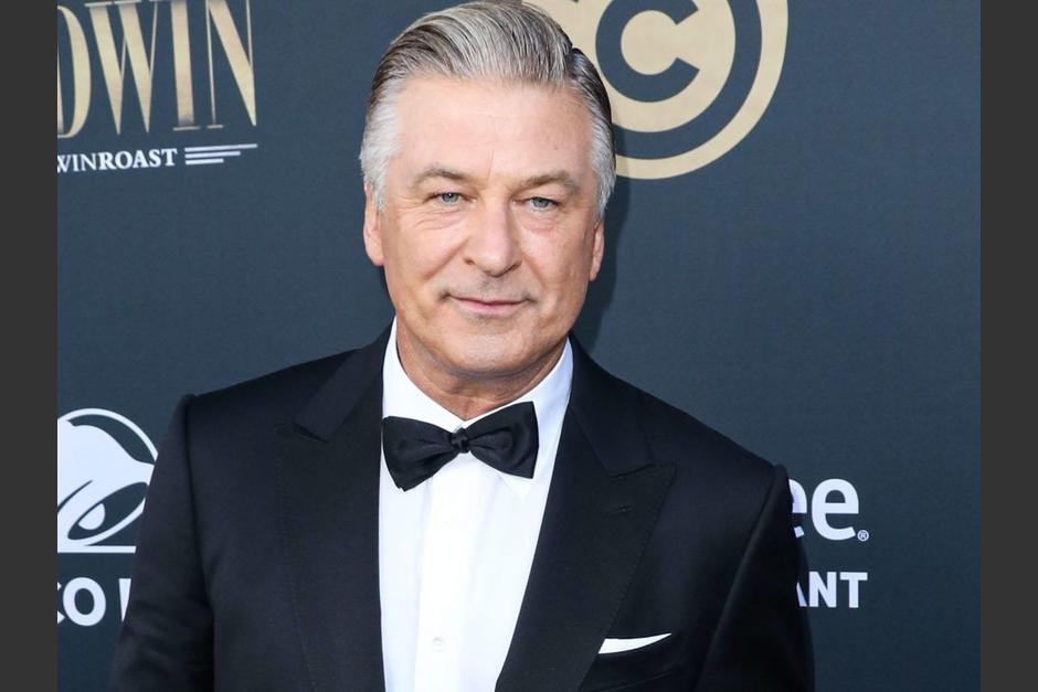 Alec Baldwin se encuentra desconsolado por provocarle la muerte accidentalmente a una mujer durante el rodaje de la pel&iacute;cula Rust. (Foto: Archivo/Soy502)