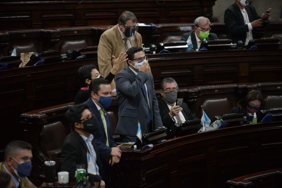 Diputados de oposición critican uso de imágenes de médicos, consideran que los están utilizando. (Foto: Wilder López/Soy502)