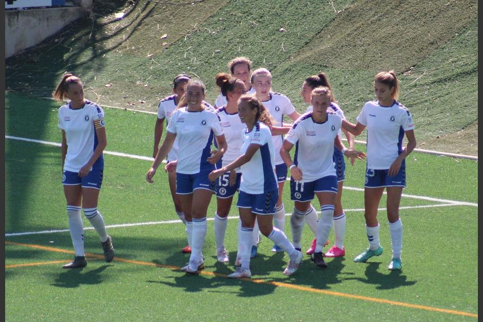 La legionaria guatemalteca, Andrea &Aacute;lvarez, se estren&oacute; como goleadora en el Zaragoza. (Foto: Zaragoza Club)