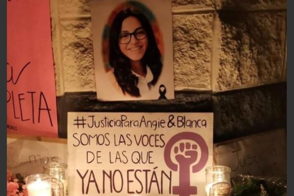 Los cuerpos de Blanca Ramírez y su hija Angie Caseros fueron encontrados en el fondo de una cuneta de&nbsp;San Pedro Ayampuc. (Foto: Ruda, Tephi)