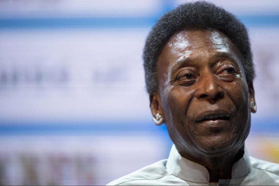 Pelé se recupera luego de una intervención quirúrgica de colon. (Foto: AFP)