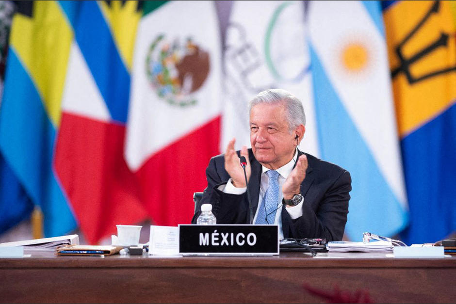 El presidente de México, Manuel López Obrador, urgió a EE.UU. resolver la crisis migratoria. (Foto: AFP)
